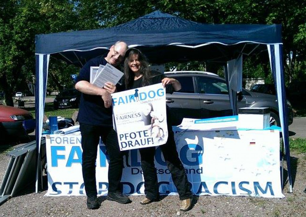 Nicole mit Ingo Rösike, Hundetag Sachsen-Anhalt, Listenhunde-Veranstaltung Merseburg 2015